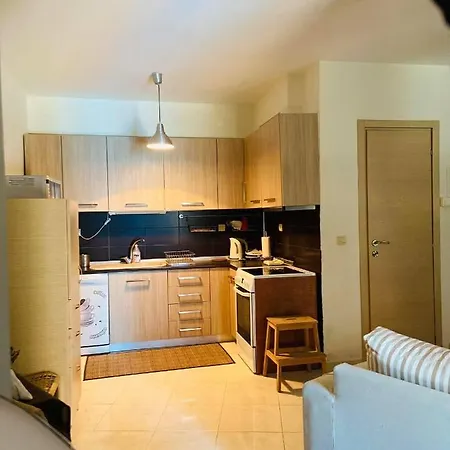 Helen's Beach House דירה