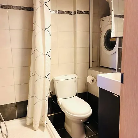 Helen's Beach House דירה *